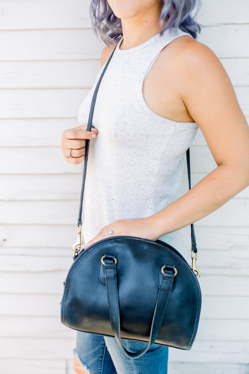 Vintage 1980s British tan crossbody COACH purse